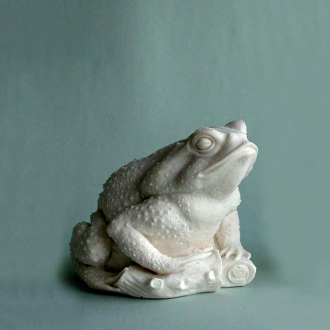 Frog statue